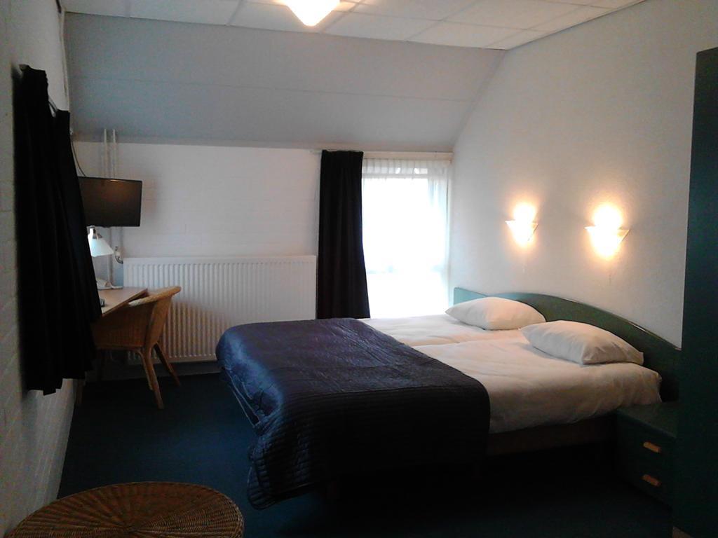 Hotel H.R. Jachtlust Steenbergen  Zimmer foto